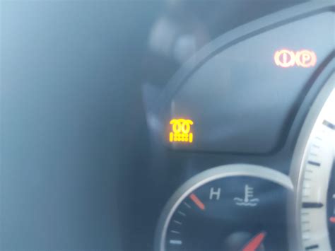 This continued. . 2009 holden captiva warning lights